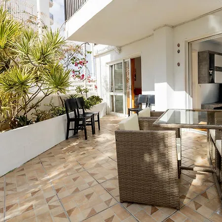 Royal Park Torviscas Beach Apartment *