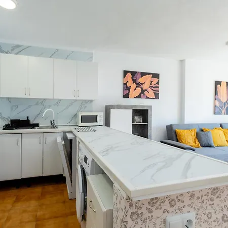 Royal Park Torviscas Beach Apartment *